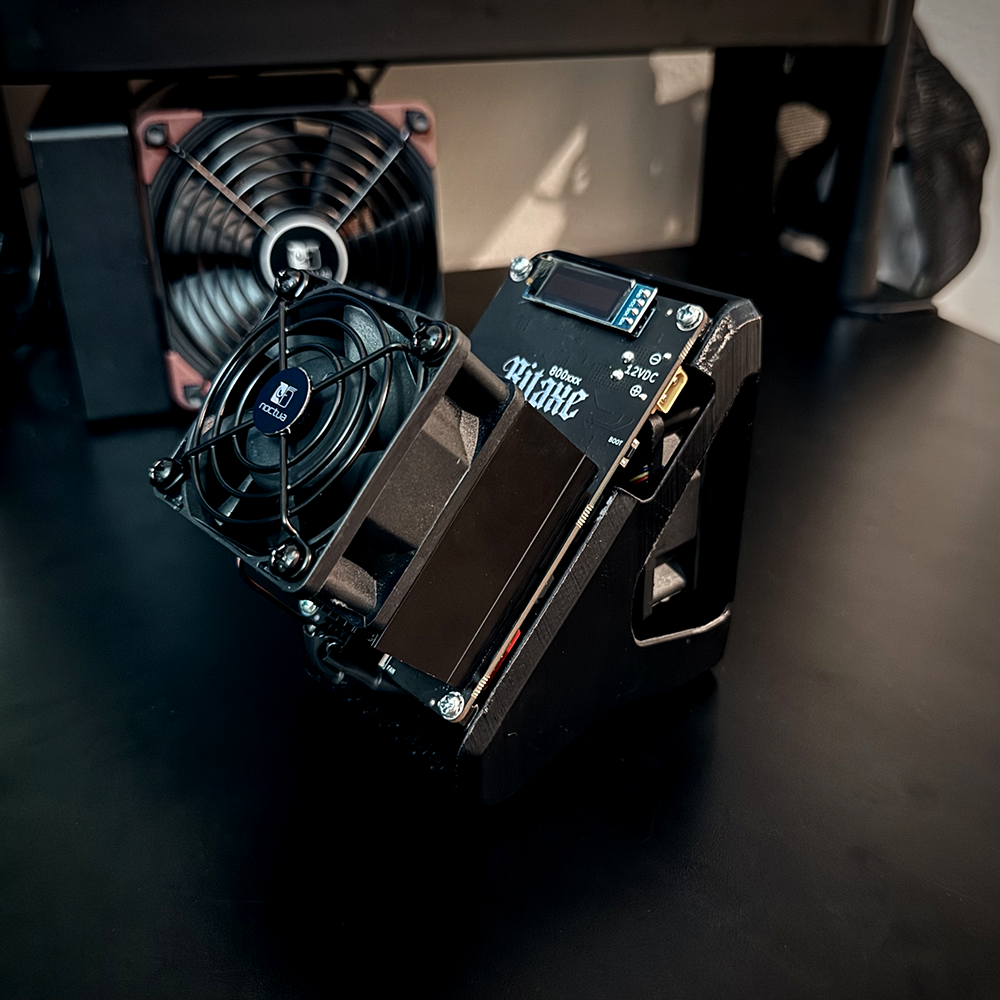 Gamma Turbo 800xxx Miner